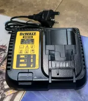 DEWALT DCB115 BATTERY CHARGER FOR 10.8V, 14.4V AND 18V XR LI-ION BATTERIES